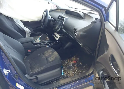 2018 Toyota Prius Three from USA, damaged, VIN JTDKARFU4J3553612